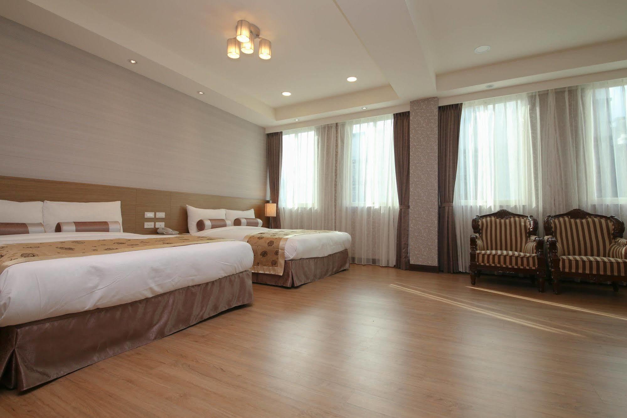Finders Hotel Hualien Wen Hua Exterior photo